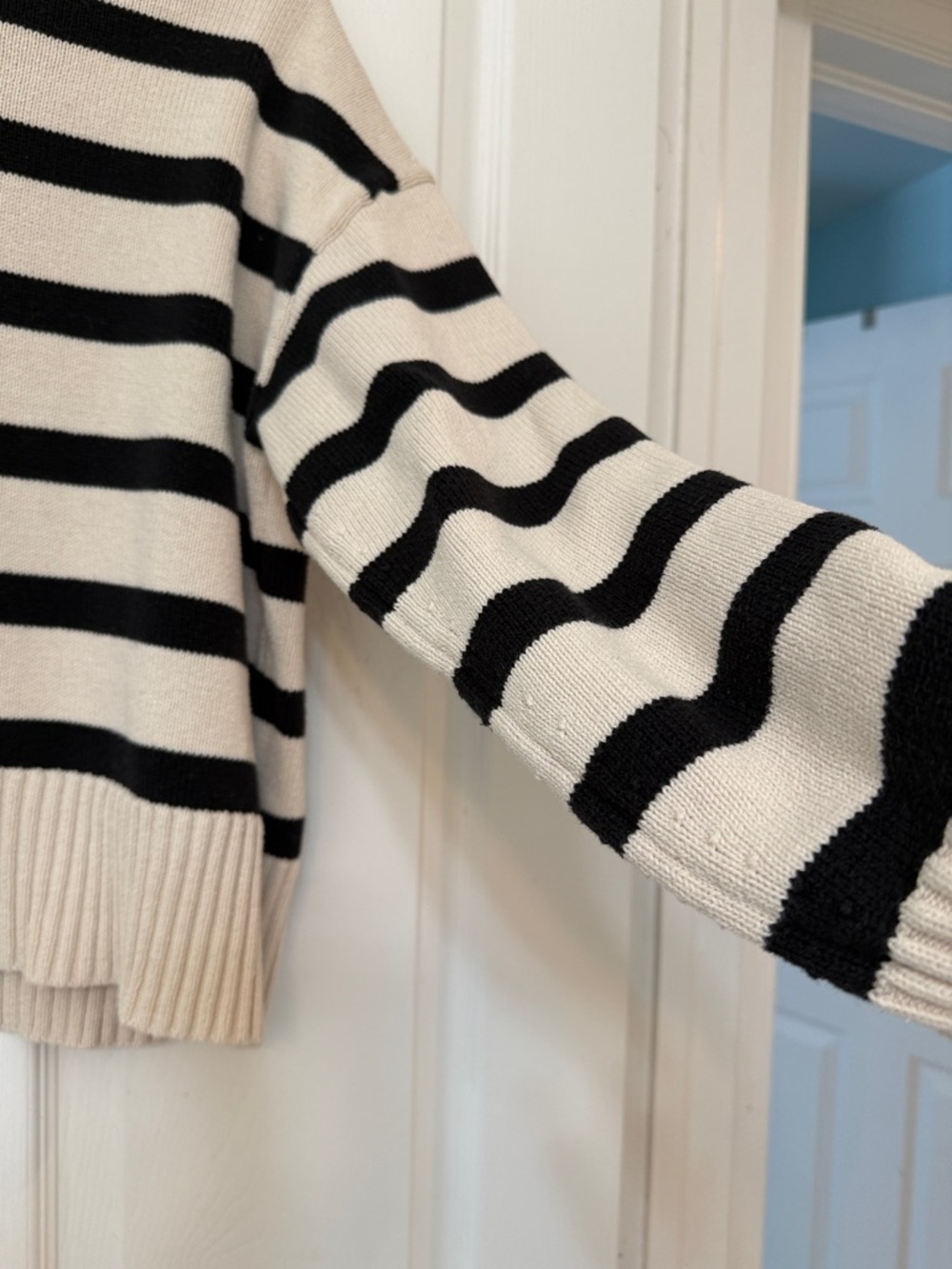 Everlane sweater - Picture 3 of 6